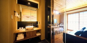 In-room safe, desk, free WiFi, bed sheets - Kikoku no Mori (Kyoto)
