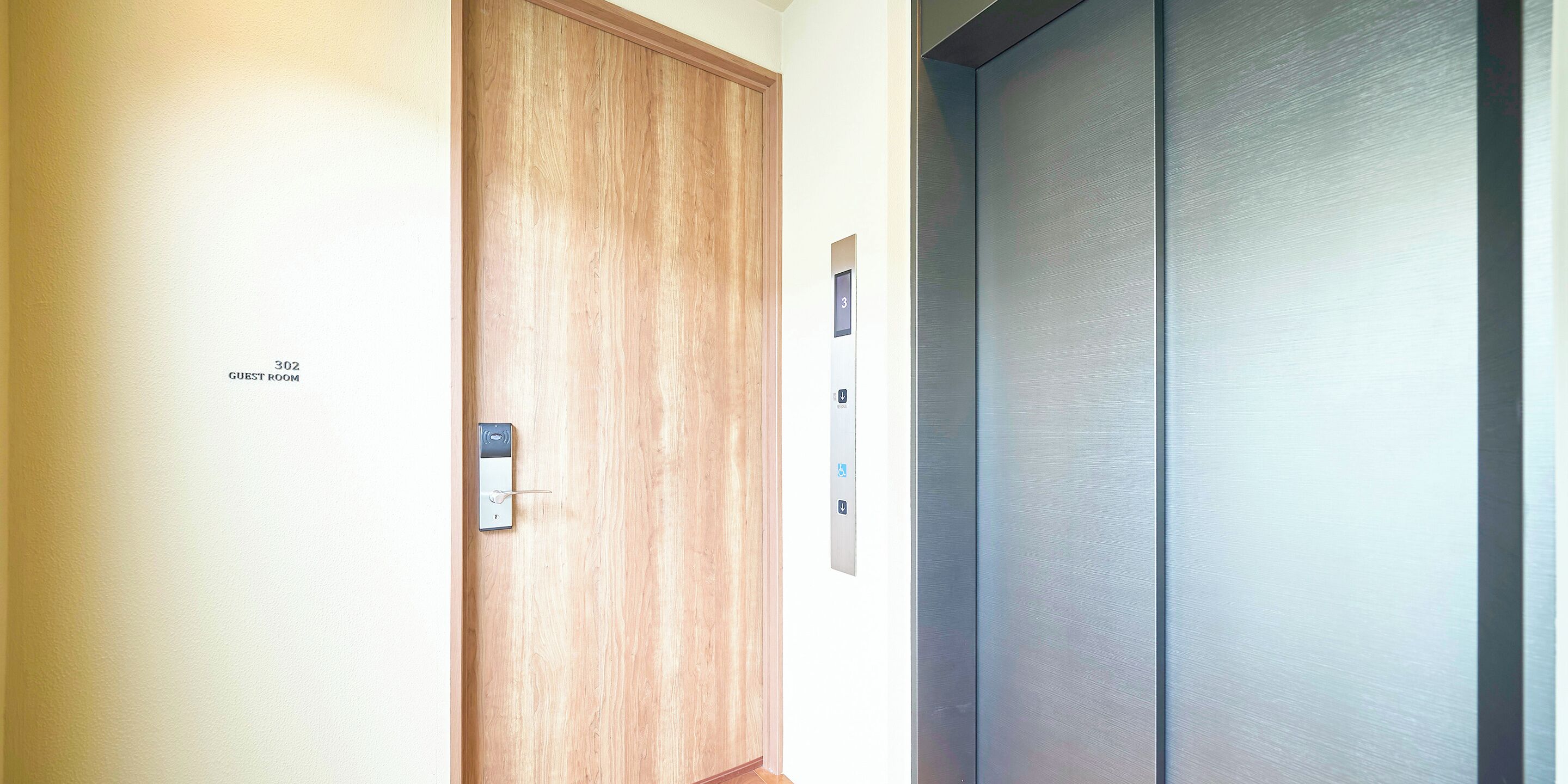 in-room safe, desk, free wifi, bed sheets