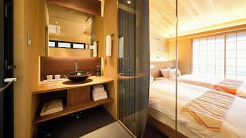 Kamar Twin Keluarga | Brankas, meja kerja, Wi-Fi gratis, dan seprai linen