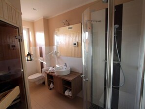 Uklassifisert bilde, 2 av 18, knapp