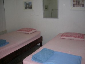 Tempat tidur lipat/tambahan, Wi-Fi gratis, dan seprai linen