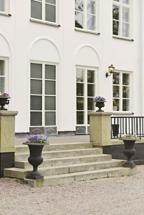 Entrée de l’hébergement