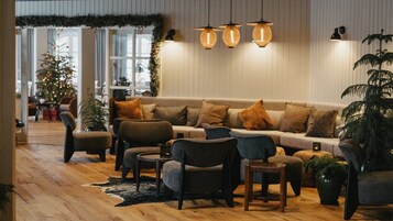 Sala de estar en el lobby