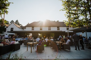 Terrace/patio - The Royal Foresters (Ascot)