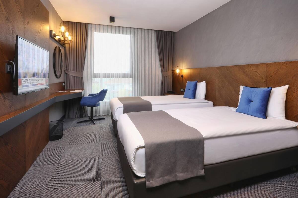 Minibar, in-room safe, desk, soundproofing