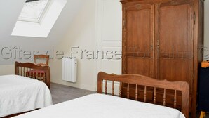3 bedrooms, WiFi (free)