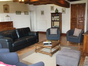 Télévision, cheminée