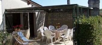 Charming 18th Century Cottage with Pool, Near Loire Castles and Vineyards