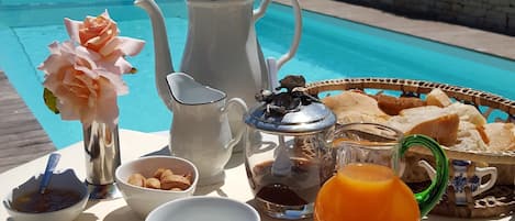 Piscine extérieure, piscine chauffée
