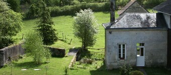 Casa rural auténtica del s. XIX con terraza sobre un arroyo, cerca de Azay-le-Rideau, jardín y WIFI