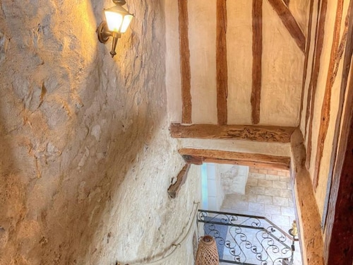 Gîte de charme XVIIe siècle avec jardin clos, balnéo, terrasse panoramique et WIFI près du Château de Villandry