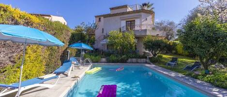 Alberca al aire libre