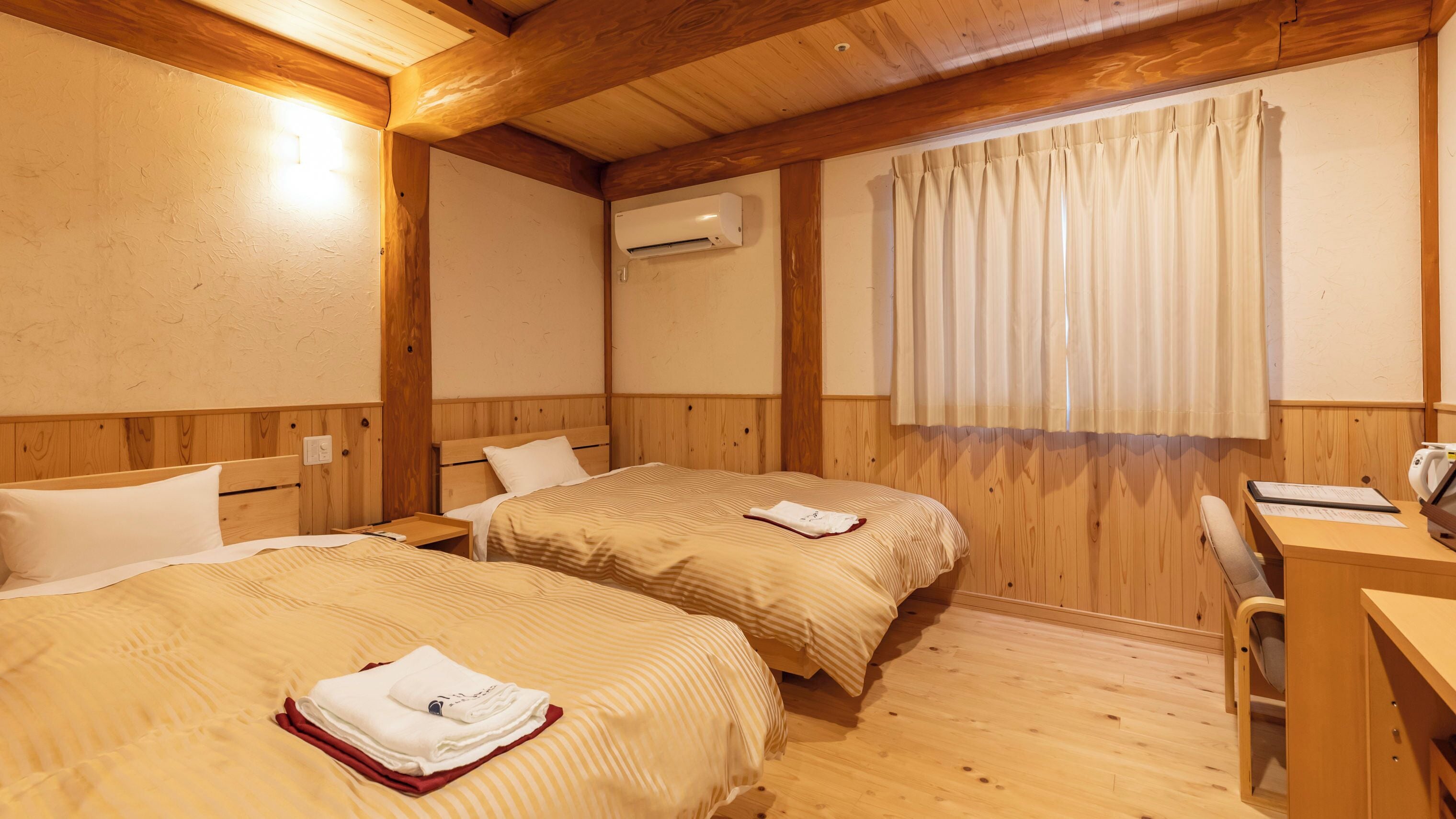 In-room safe, desk, WiFi (free), bed sheets