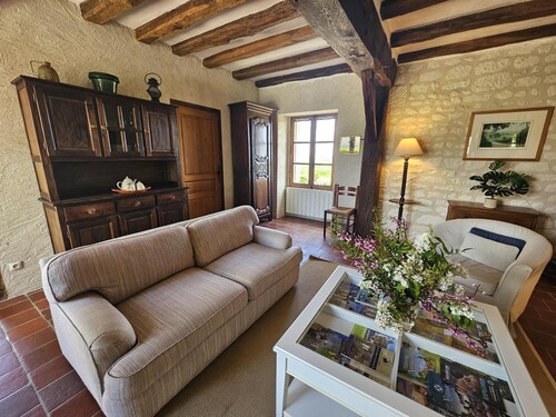 Charming old house in the heart of the vineyard, pets allowed