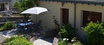 Charming cottage in Vouvray with garden and 2 bedrooms
