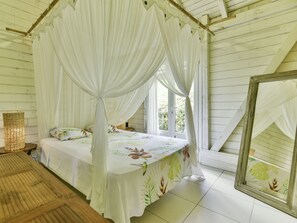 4 makuuhuonetta, silitysrauta/-lauta, vauvan matkasänky, ilmainen Wi-Fi