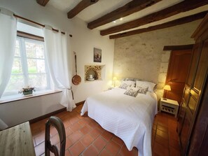 2 bedrooms, free WiFi