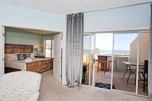 Desoto unit 302, Luxury 3 Bedroom with Amazing Ocean View 