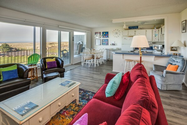 Smart TV, fireplace, DVD player