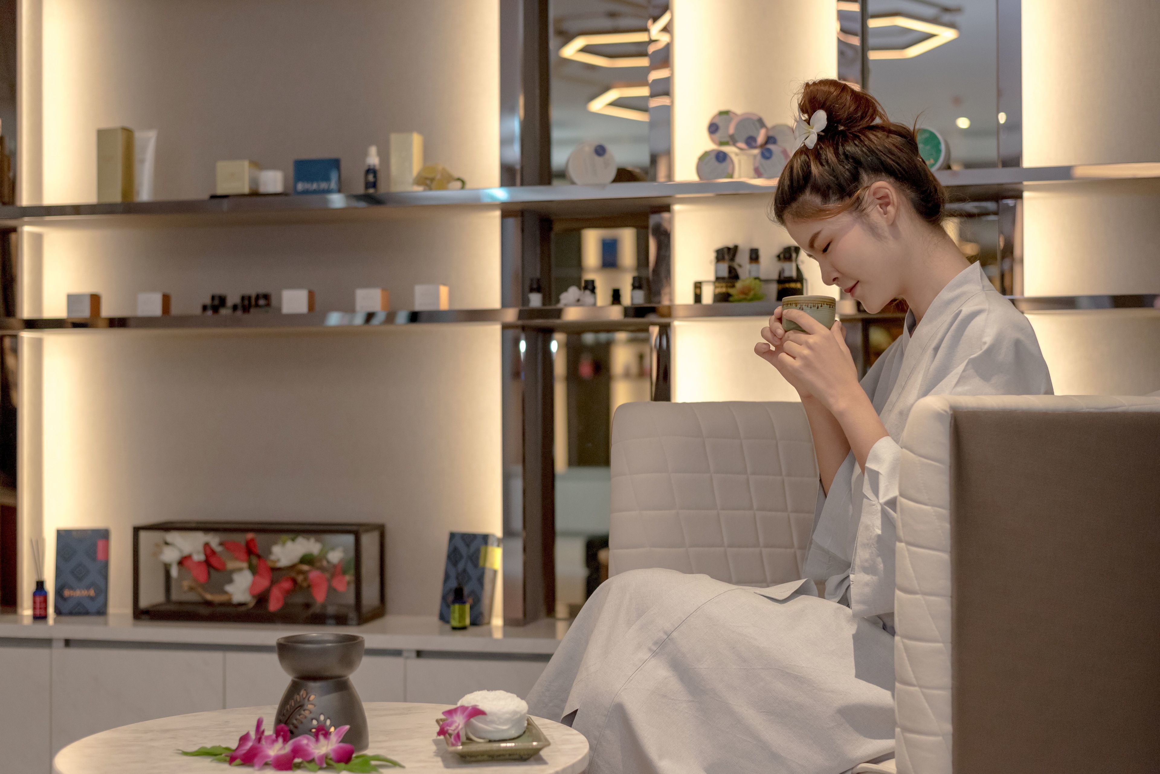 Sauna, steam room, body treatments, aromatherapy, Thai massages