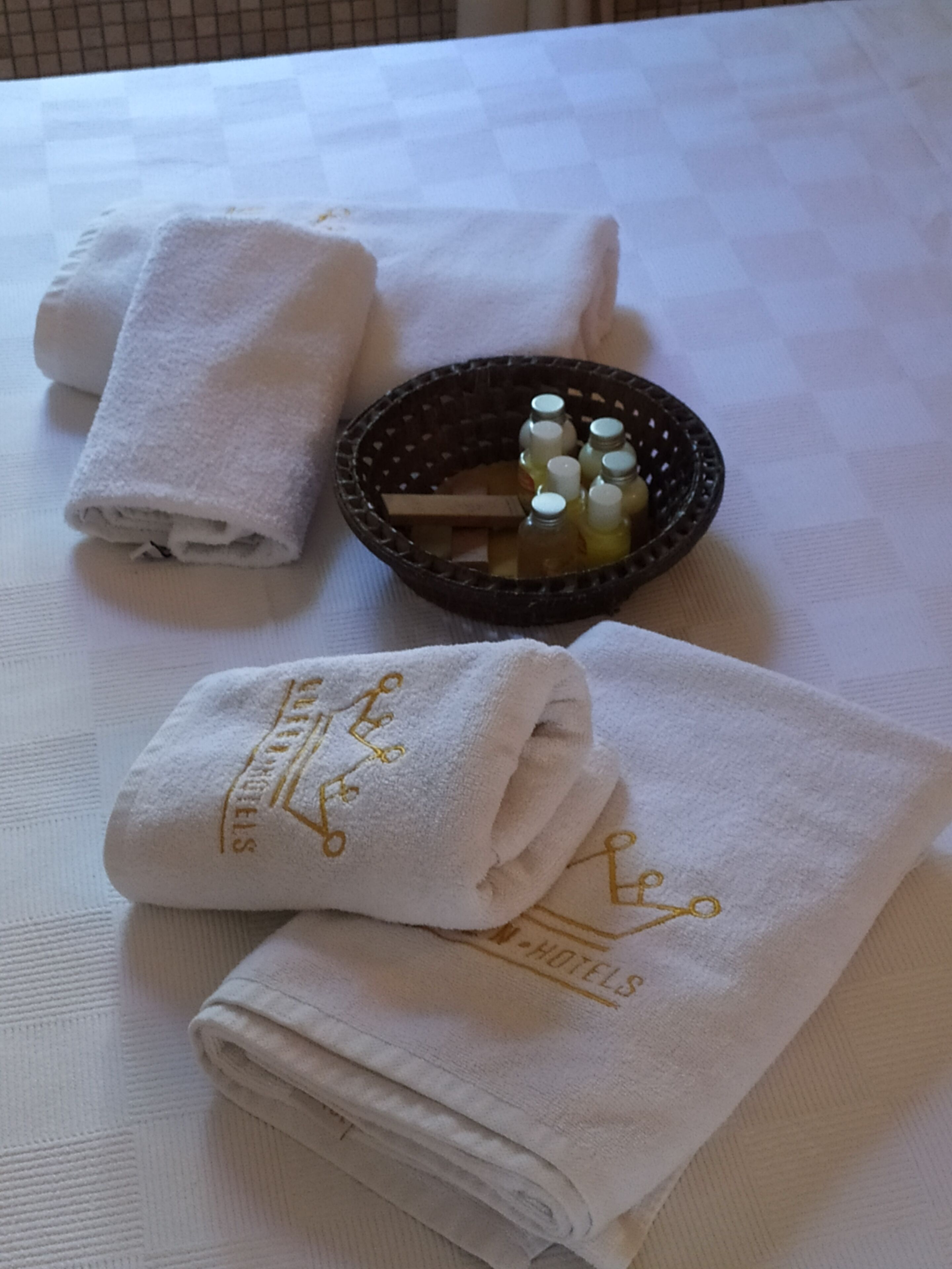 standard double room | free minibar, iron/ironing board, free cots/infant beds, free wifi