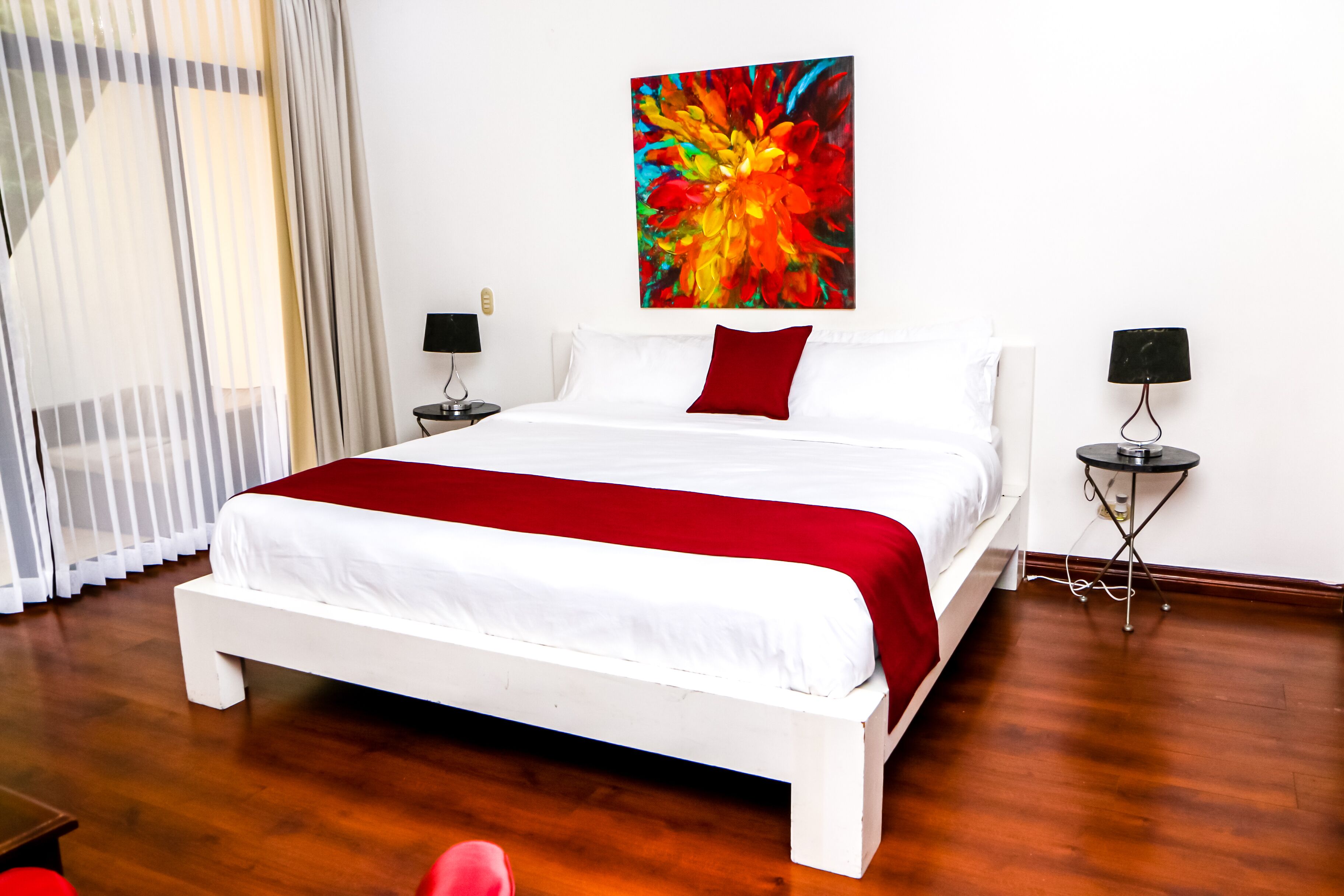 4 bedrooms, iron/ironing board, free WiFi, bed sheets