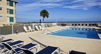 Luxury Desoto 3Br 2Ba Condo with Gorgeous Ocean View