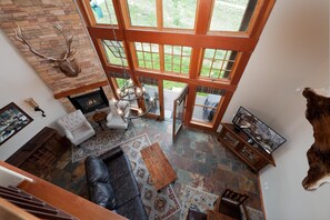 TV, fireplace, table football - Luxury Townhome - Ski in/Ski Out - Foosball - Best Location (Durango)