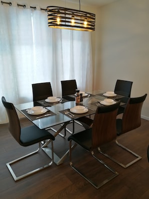 Dineren