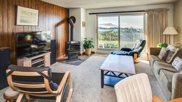 TV, DVD player, offices