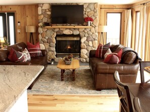Smart TV, fireplace, DVD player, video library - Upscale Lake Home on Beautiful 915 Acre Solberg Lake, Phillips WI (Phillips)