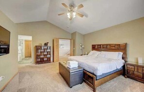 Room - Mountain View! Near Park and Rec Center w/ Pool! (Colorado Springs)