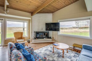 TV, fireplace, DVD player