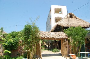 숙박 시설 정면