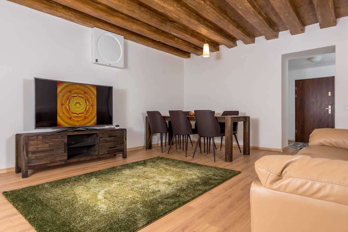 Suite – deluxe (Ana) | Oppholdsområde | Smart-TV