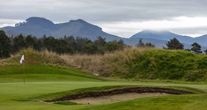 V473 1st Floor 2 Bedroom, ocean view, No cleaning fees