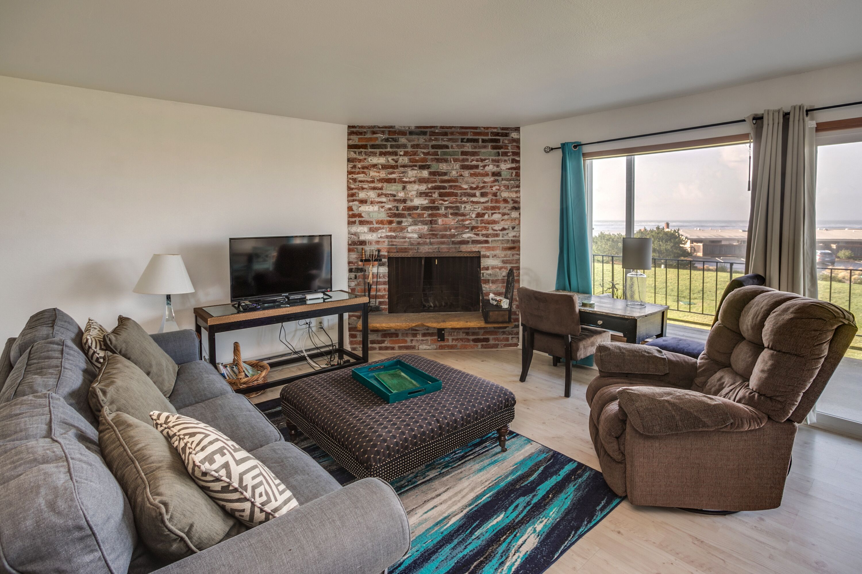 TV, fireplace, DVD player