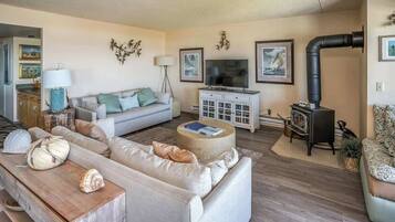 Een televisie en een dvd-speler