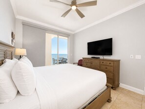 3 bedrooms, desk, iron/ironing board, free WiFi