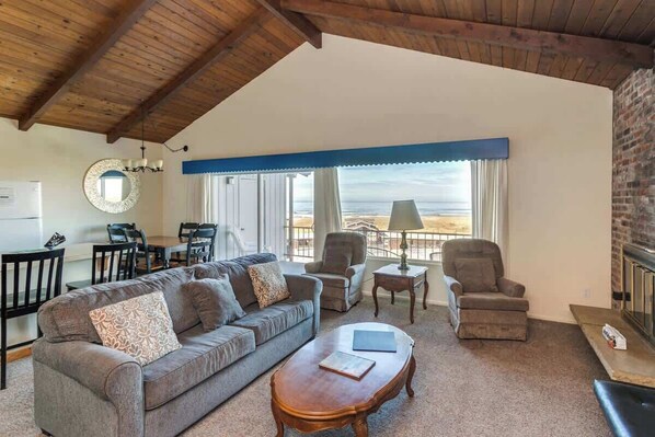 Smart TV, fireplace, DVD player