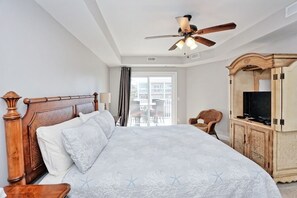 2 bedrooms, iron/ironing board, free WiFi, bed sheets - Beachside Colony 623, OCEAN VIEW NEW POOL LUXURY 2 BEDROOM CONDO (Tybee Island)