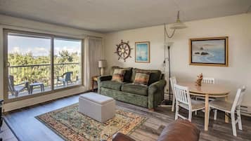 Smart TV, DVD player