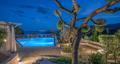 Askos Villa