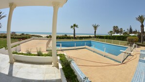 Unclassified image, 4 of 12, button - Villa Jawhar (Hammamet)