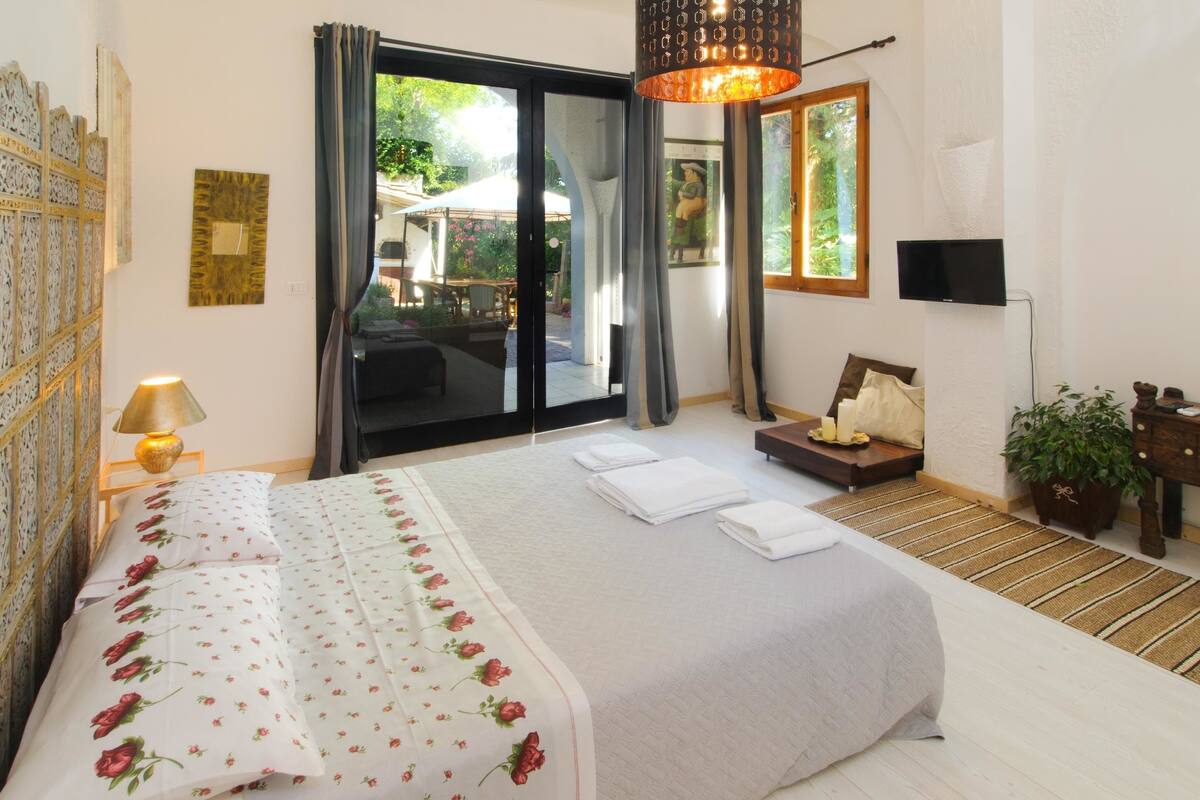 Double Room, Patio, Annex Building | Premium bedding, desk, iron/ironing board, free cribs/infant beds