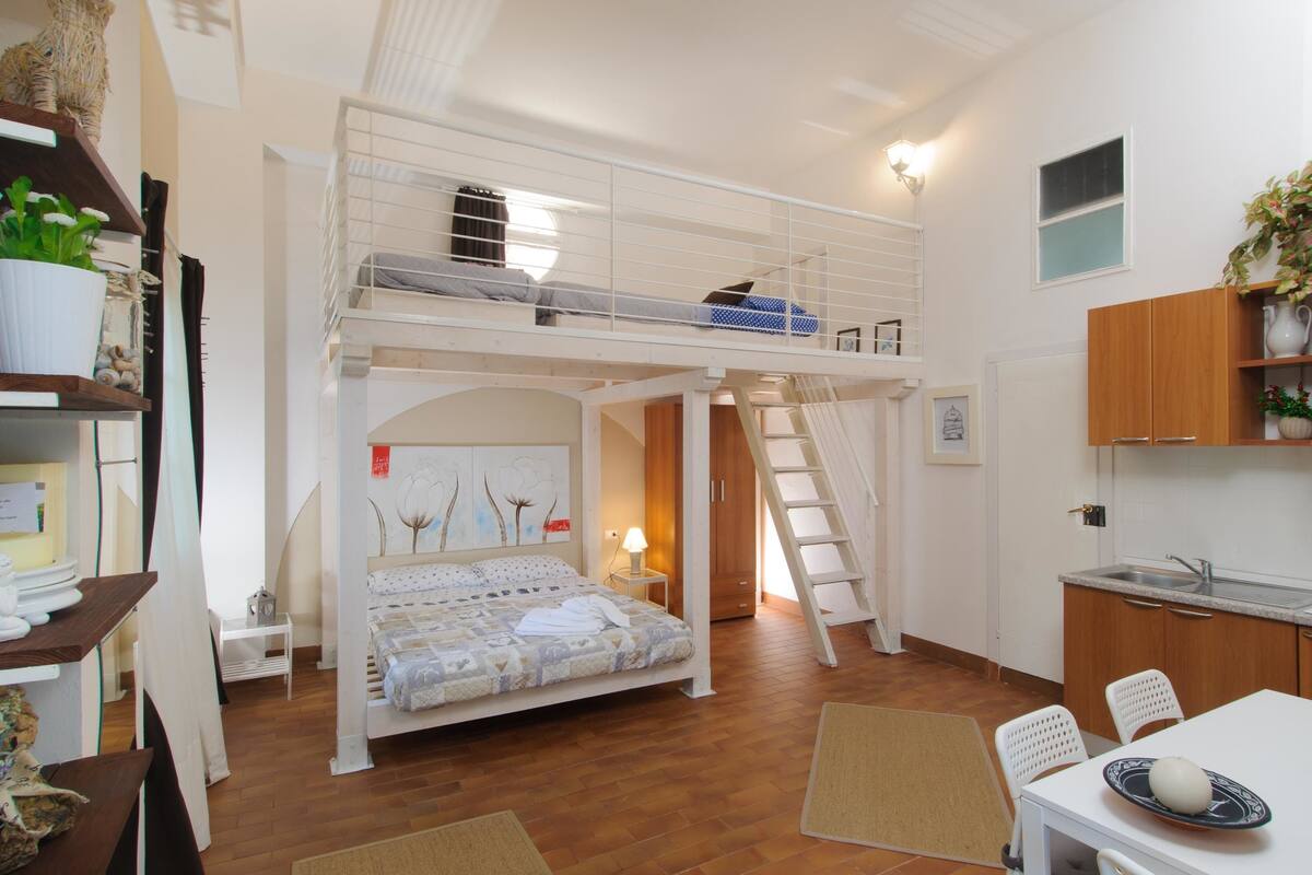 Quadruple Room, Annex Building | Premium bedding, desk, iron/ironing board, free cribs/infant beds
