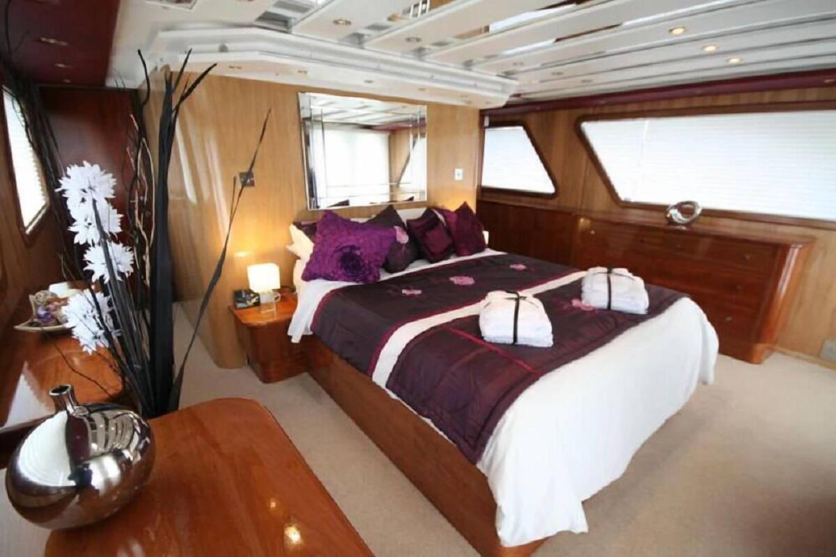 Luxury Upper Deck State Room, 1 Queen Bed, Ensuite, City View | 1 bedroom, premium bedding, in-room safe