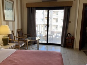 Premium bedding, minibar, in-room safe, free WiFi