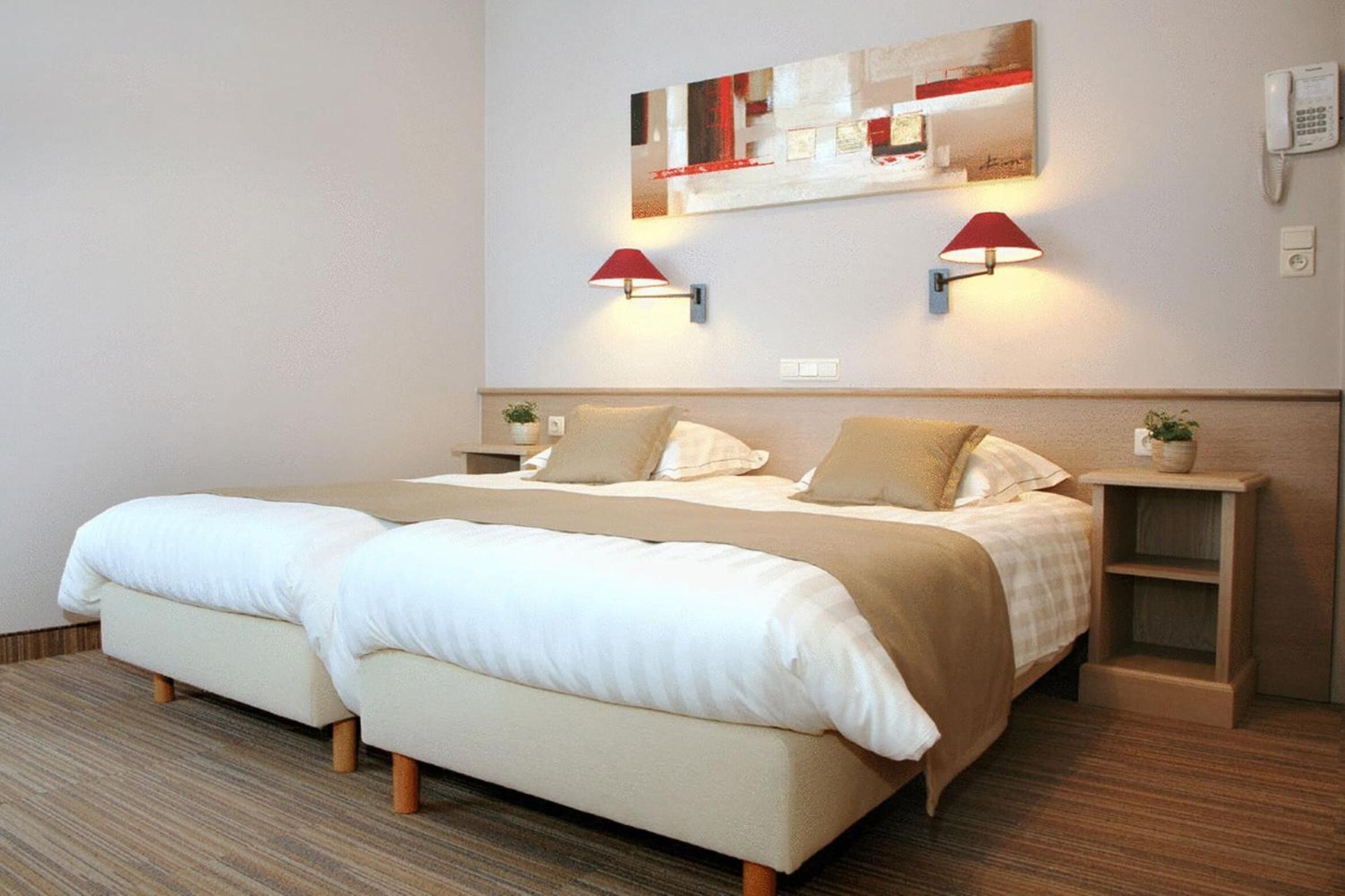 1 bedroom, premium bedding, in-room safe, desk