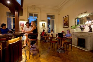 Bar (en la propiedad)